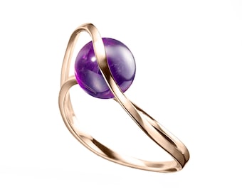 Amethyst Engagement Ring - Dainty jewelry in 14k yellow gold - Everyday jewelry - Minimalist ring  LUNA by Majade