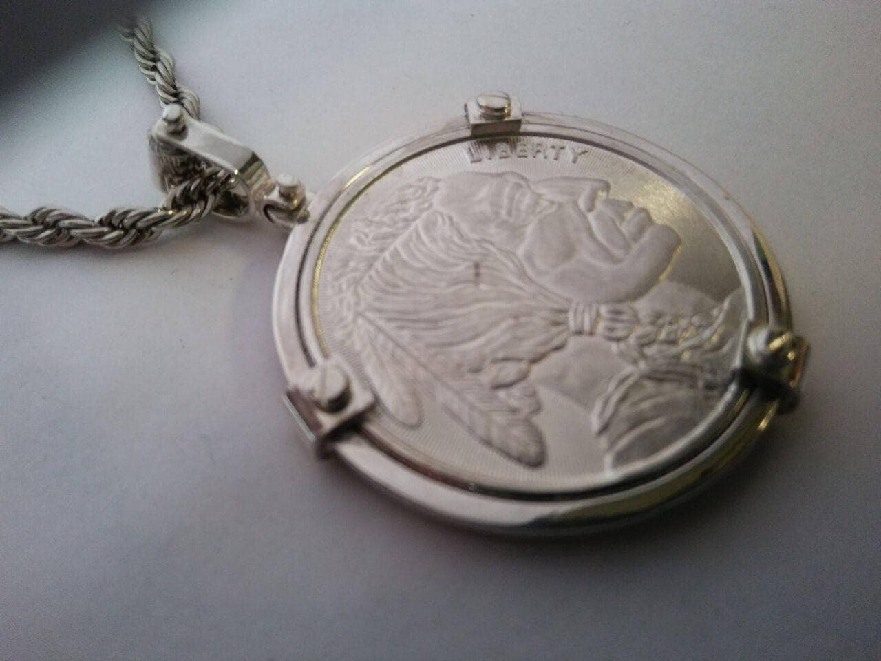Silver coin bezel discount