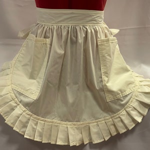 Retro Vintage 50s Style Half Apron / Pinny with 2 Pockets - Cream