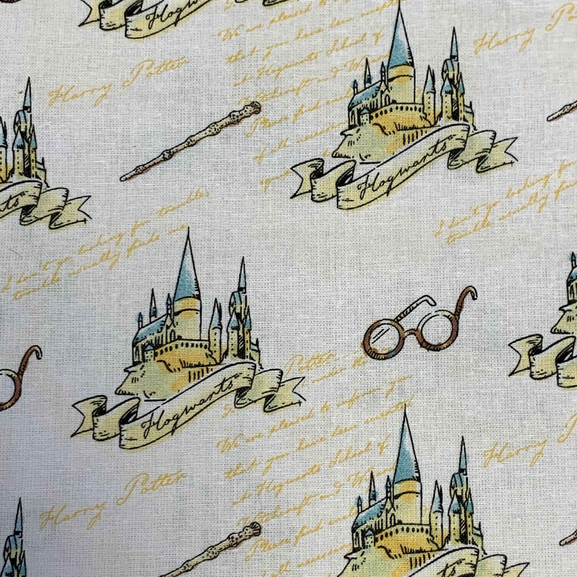 Tissu Coton Imprimé  Harry Potter, Poudlard - Blanc - KILOtela