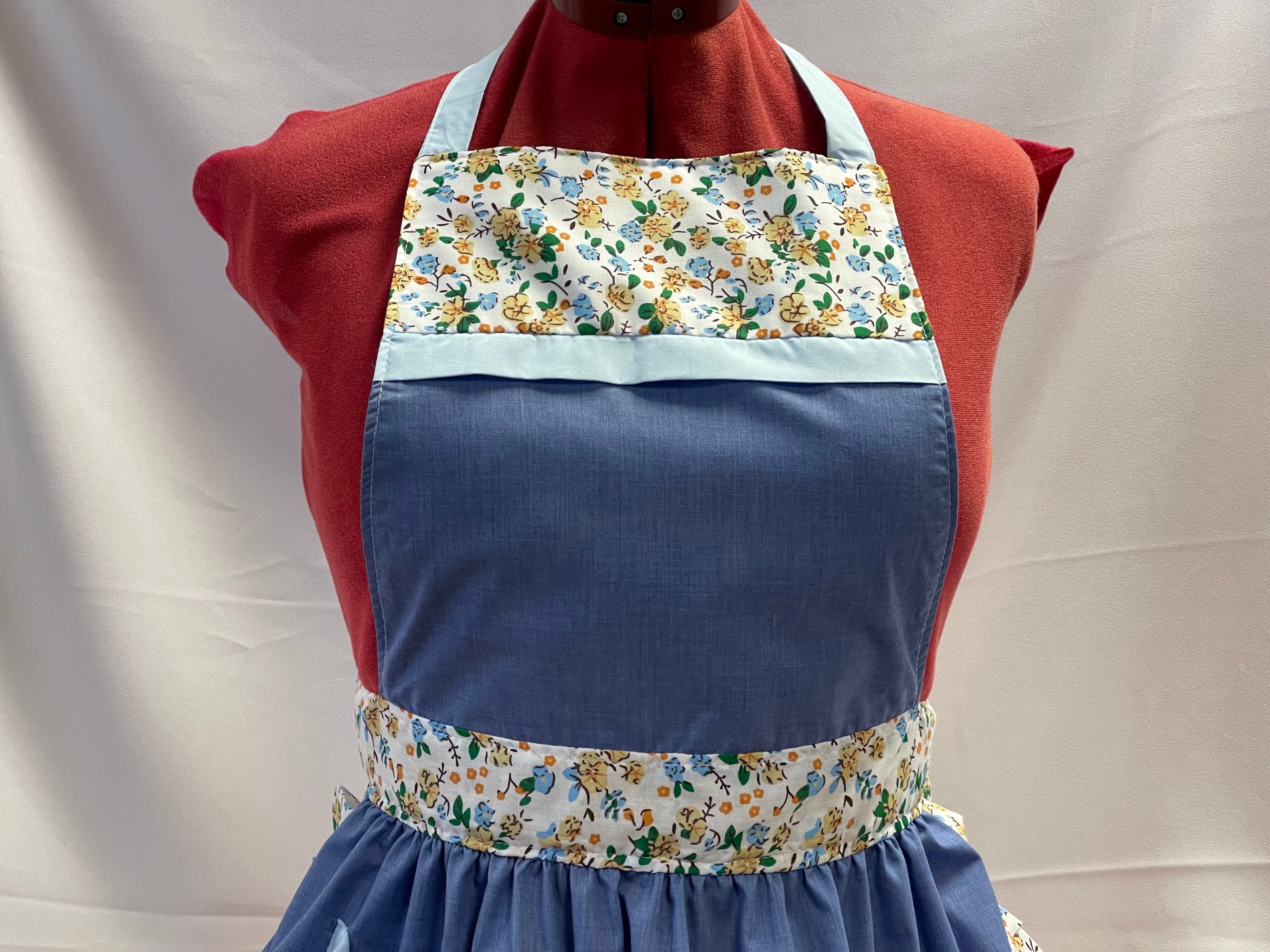 Retro Vintage 50s Style Full Apron / Pinny - Denim With Pale Blue