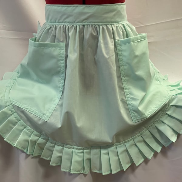 Retro Vintage 50s Style Half Apron / Pinny with 2 Pockets - Mint Green