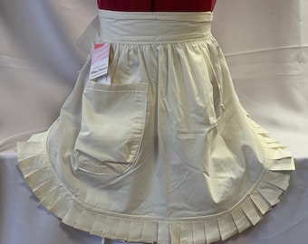 Retro Vintage 50s Style Half Apron / Pinny - Cream