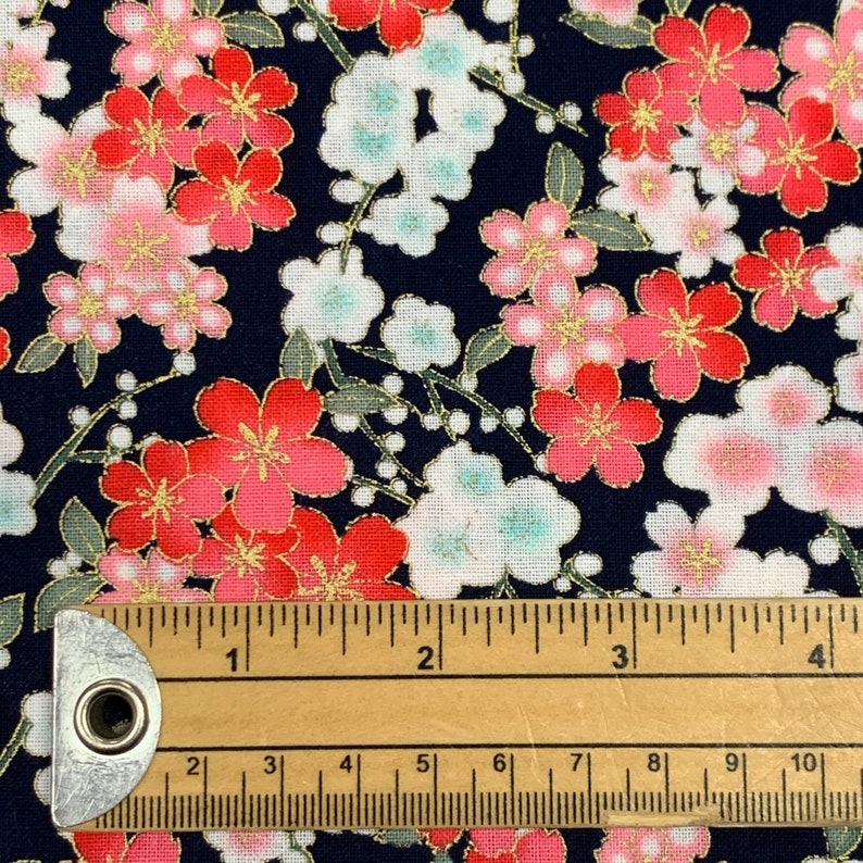 100/% cotton Navy 2293-02 Small Floral The Craft Cotton Co Metallic fabric