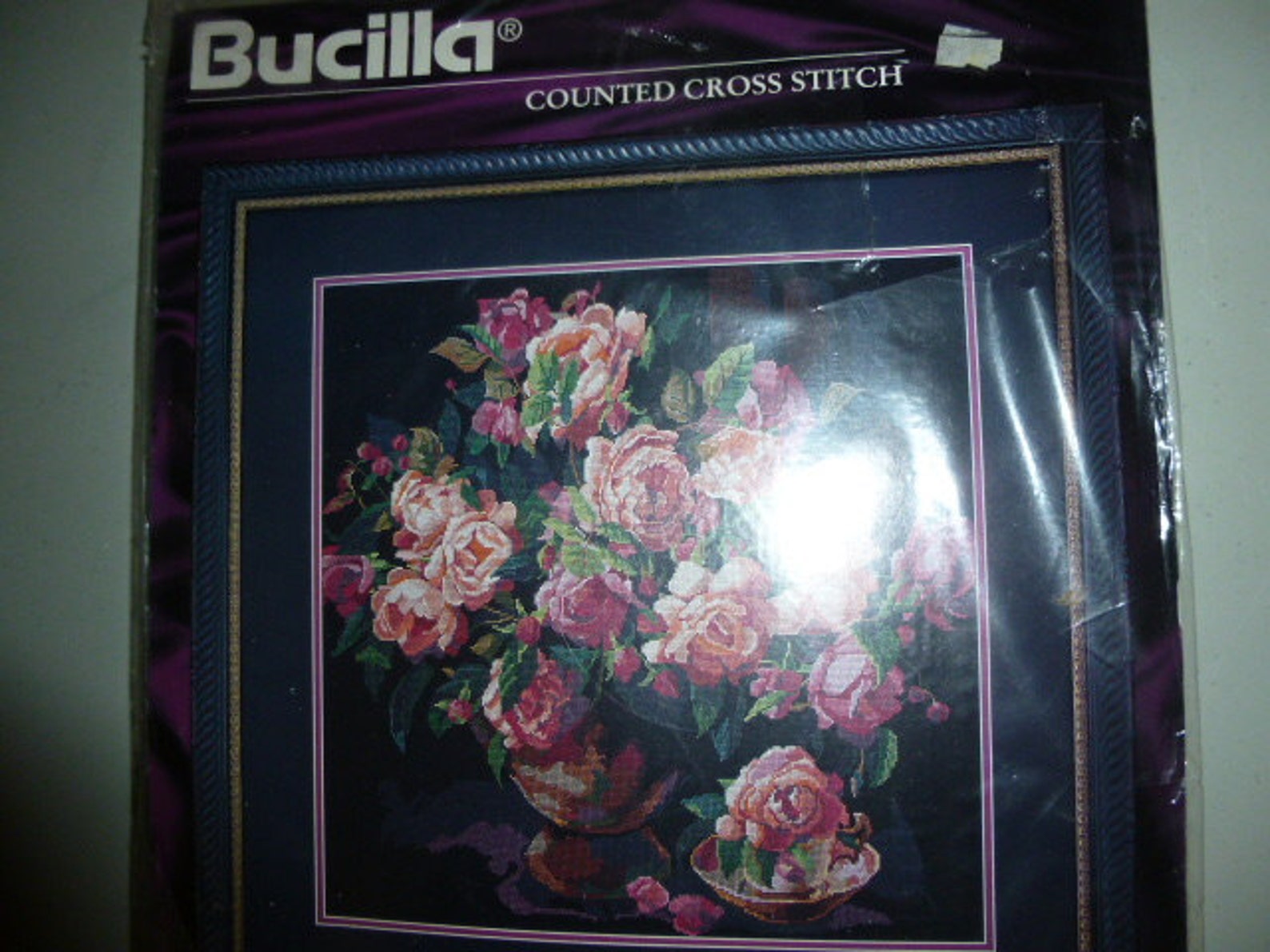 Kit Couette Applique Vintage Bucilla #3329 - Roses Et Noeuds - Complet