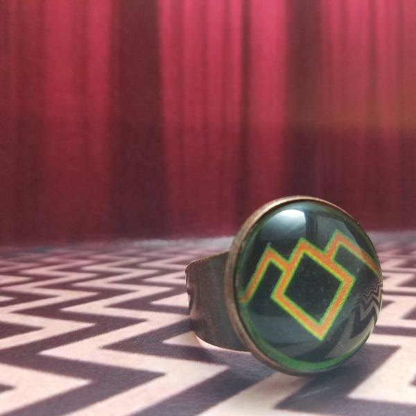 Lüfte die dunklen Geheimnisse der Black Logde mit dem Twin Peaks Eulen Symbol Ring