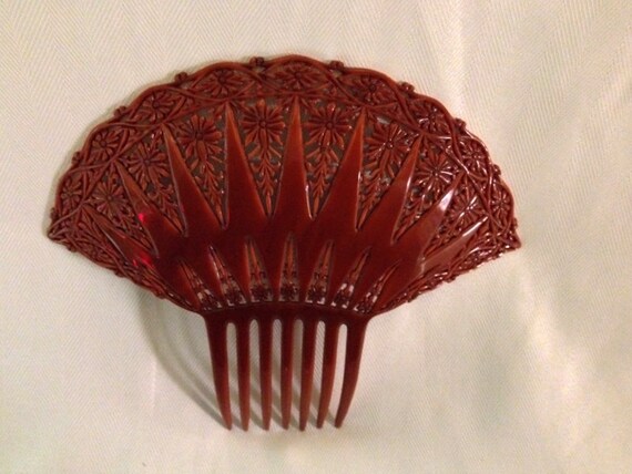 Exquisite 40's Art Deco Hair Comb