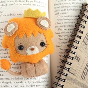 Patrón PDF - Peluche León Nogget de Fieltro