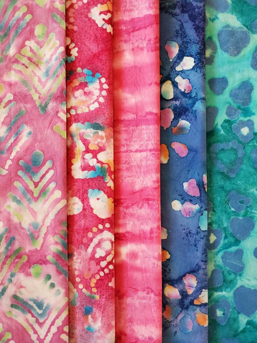 Cotton Batik Fat Quarter Pre Cut Fabric Bundle - Pinks & Reds