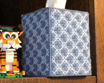 Yarn Square Tissue Box Cover | for Teacher