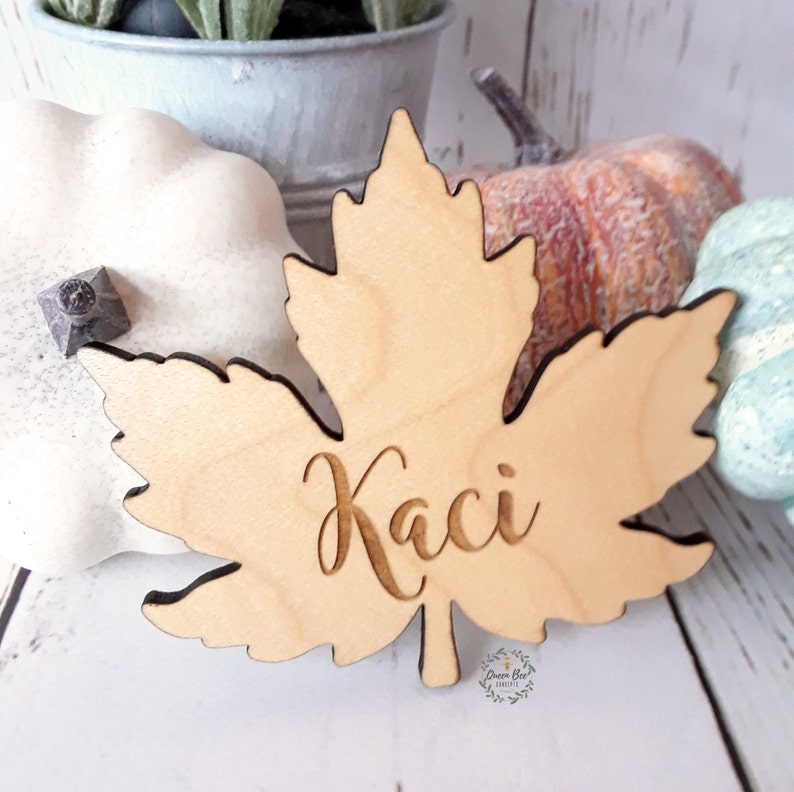 Laser Engraved Fall Decor Maple Leaf Place Cards Custom Made Free Engraving Thanksgiving Table Setting Wood Place Cards