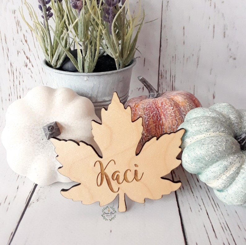 Laser Engraved Fall Decor Maple Leaf Place Cards Custom Made Free Engraving Thanksgiving Table Setting Wood Place Cards