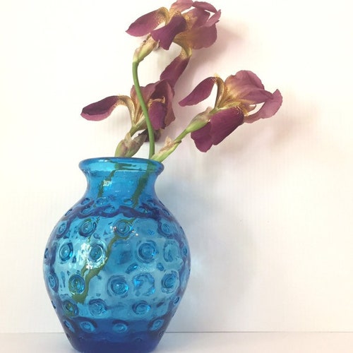 Mid shops Century Empoli Blue Hobnail Bulbous Glass Vase Italy Rounded Inverted Italian Art Glass