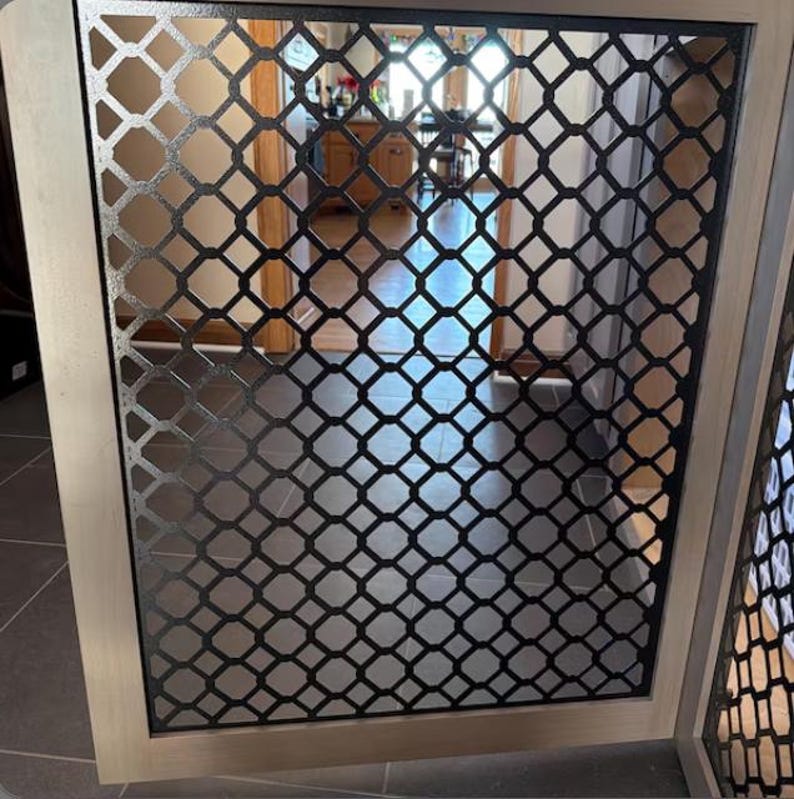 Inserciones metálicas decorativas para gabinetes: malla de acero personalizada para paneles de puertas de cocina imagen 16