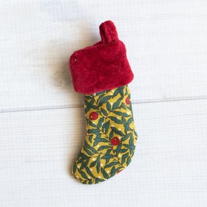 Miniatur Weihnachtsstrumpf Schnittmuster Anleitung DIY Puppenhaus digitaler Download 1:12 Puppe Baby Mama Bruder Schwester Softie gefüllt