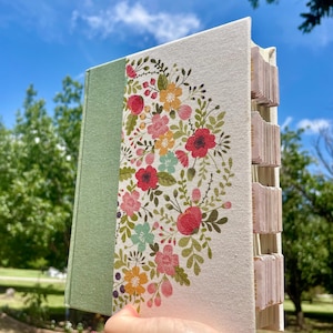 Beautiful Tabbed CSB Bible, Journaling CSB Bible, Floral Bible