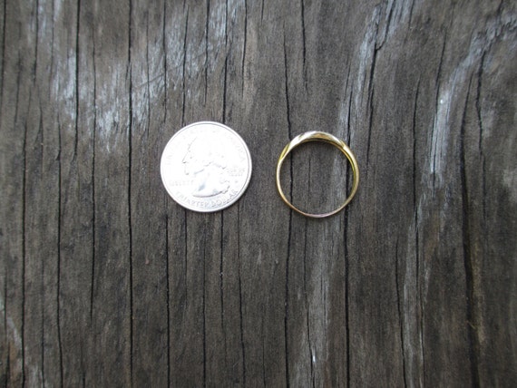 Solid 18K Yellow Gold Diamond Band Ring Leaf Uniq… - image 4