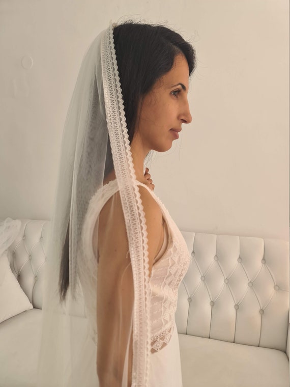 1 Tier Lace Ivory Drop Wedding Veil, Soft Wedding Veil  display picture 2