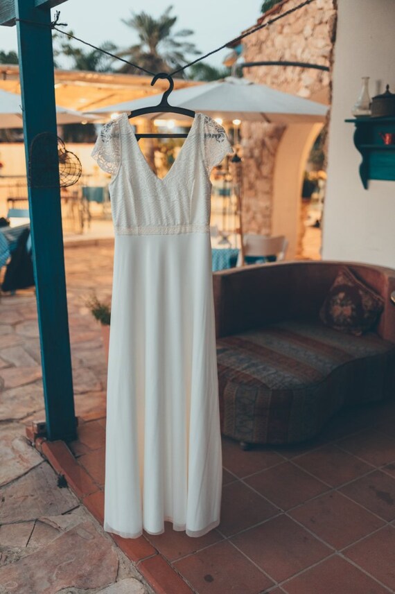 Minimalist Slim Simple Boho Style Lace Maxi Wedding Dress ready