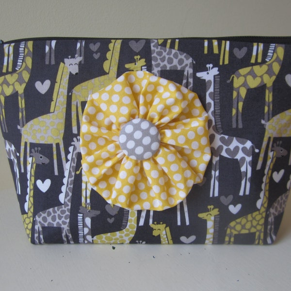 Make up bag with flower - Giraffes - Christmas Gift - Holiday gift - READY TO SHIP