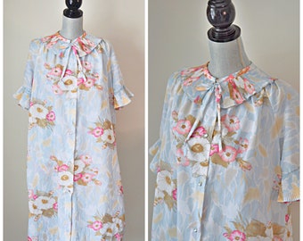 Floral 70s Peony + Hibiscus Robe | Peignoir | Housecoat | Loungewear | Ruffled Collar + Sleeves | Size S-M | Pastel | Gift for Her | Unique