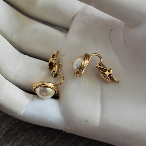 80s Gold Faux Pearl Clip On Earrings | Gold-tone … - image 10