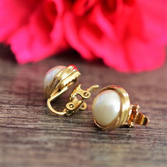 80s Gold Faux Pearl Clip On Earrings | Gold-tone … - image 5