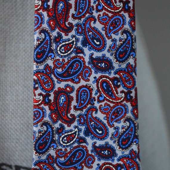 90s Silk Grey Paisley Necktie | Made in Italy | P… - image 4
