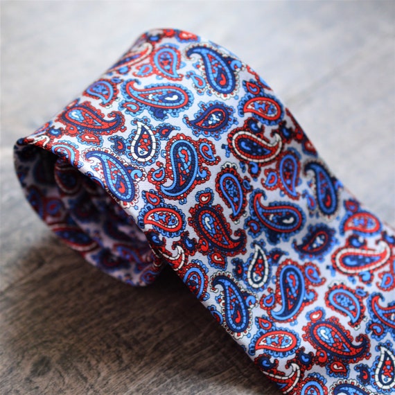 90s Silk Grey Paisley Necktie | Made in Italy | P… - image 10