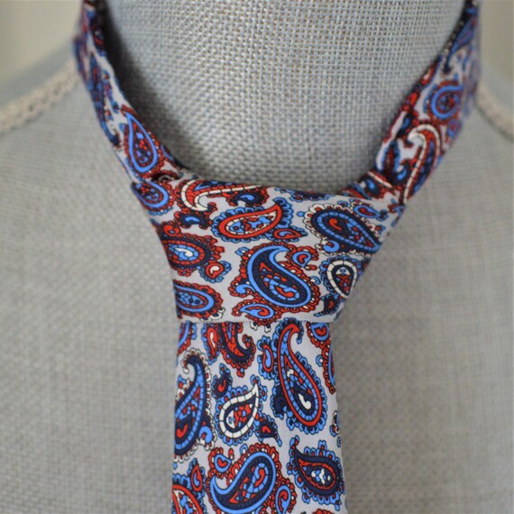 90s Silk Grey Paisley Necktie | Made in Italy | P… - image 2