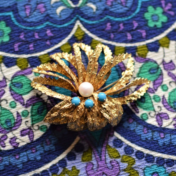 80s Abstract Floral Brooch | Faux Pearl + Turquoi… - image 3