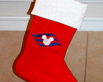 Personalizowana haftowana świąteczna skarpeta inspirowana linią rejsową Disney