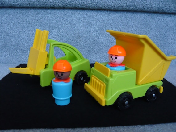 fisher price dump truck vintage