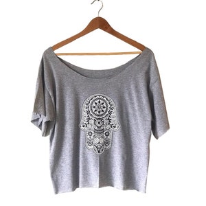 Hamsa Crop Top Yoga Top Hand of Fatima Grey Cut Out Graphic Tee Gift For Her Fitness Clothes Zen T-Shirts Men Loose Fit Graphic Top