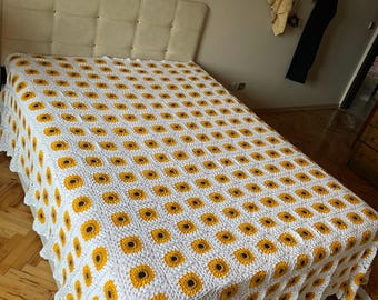 Crochet Sunflower Blanket, Granny Square Baby Blanket, Home Decor, Nursery Room Decor, Wedding Gift, Baby Shower, Handmade Gift