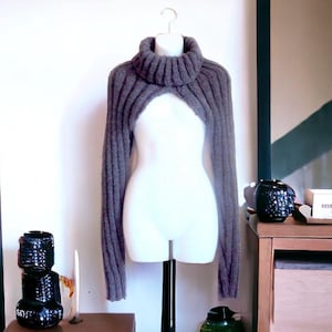 Maglione con scollo a V spesso, Bolero a maniche lunghe fatto a mano, Maglione Debra Wilson, Maglione a collo alto a maniche lunghe, Maglione da motociclista con sciarpa lavorata a maglia
