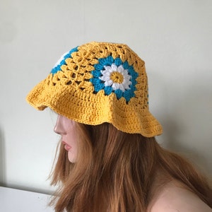 Handmade Crochet Daisy Granny Square Bucket Hat: Boho Kpop Style