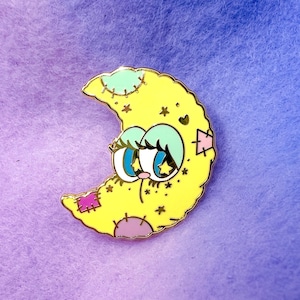 Fuzzy Moon Hard Enamel Pin | Pastel Fairy Kei Yume Kawaii Decora Inspired Enamel Pin autorstwa Precious Bbyz