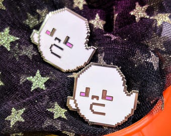 Pin de esmalte assustador de fantasma de pixel de 8 bits | Pin de esmalte inspirado em videogame vintage retrô de Halloween Kawaii