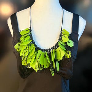 Green Recycled Plastic Statement Necklace: Adjustable Length, Eco-Friendly