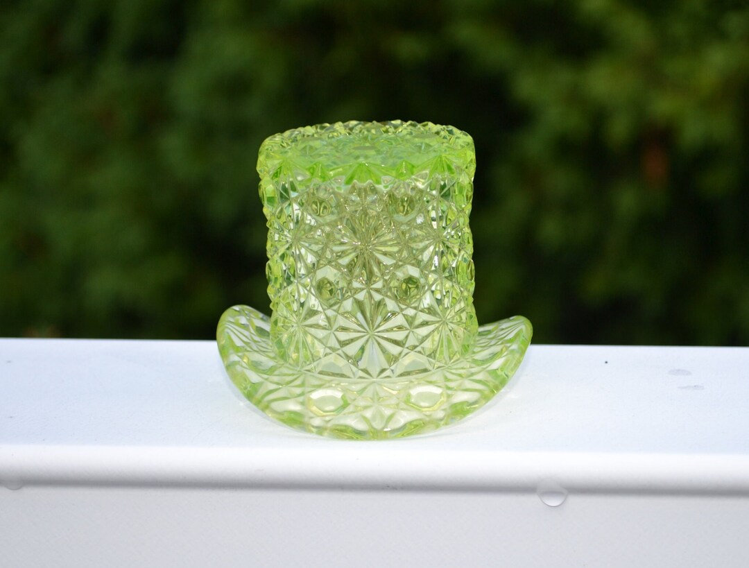 Vintage Fenton Vaseline Glass Top Hat Toothpick Holder Daisy & Button