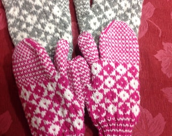 Traditional Newfoundland Trigger Finger Mittens/Gloves