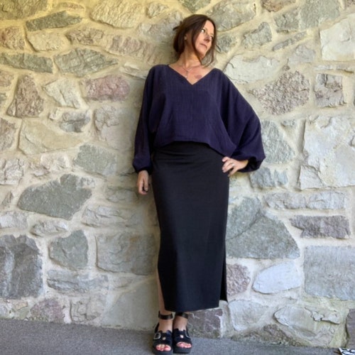 PARIS textured tencel aubergine V neck blouse with back slit opening flowy shops full dolman sleeves and gathered sleeve hem