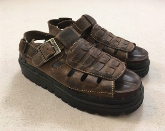 thick sole shoes 90s