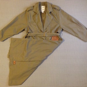 1980&#39;s, cotton, trench coat, in army drab, Women&#39;s size 10