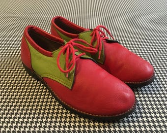 Red and lime green, leather, gum rubber sole, oxfords, with Cat's Paw, heels, Women's size 8