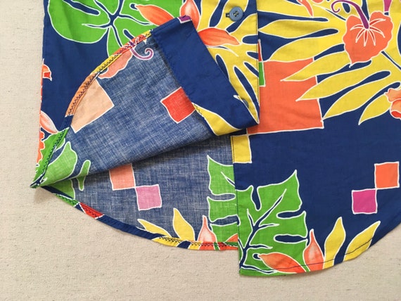 1980's, handmade, slim cut, Hawaiian shirt in blu… - image 6