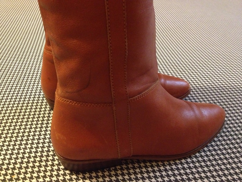 1970's, rusty brown leather, pull-up, boots by Hippopotamus, Women's size 6 image 3