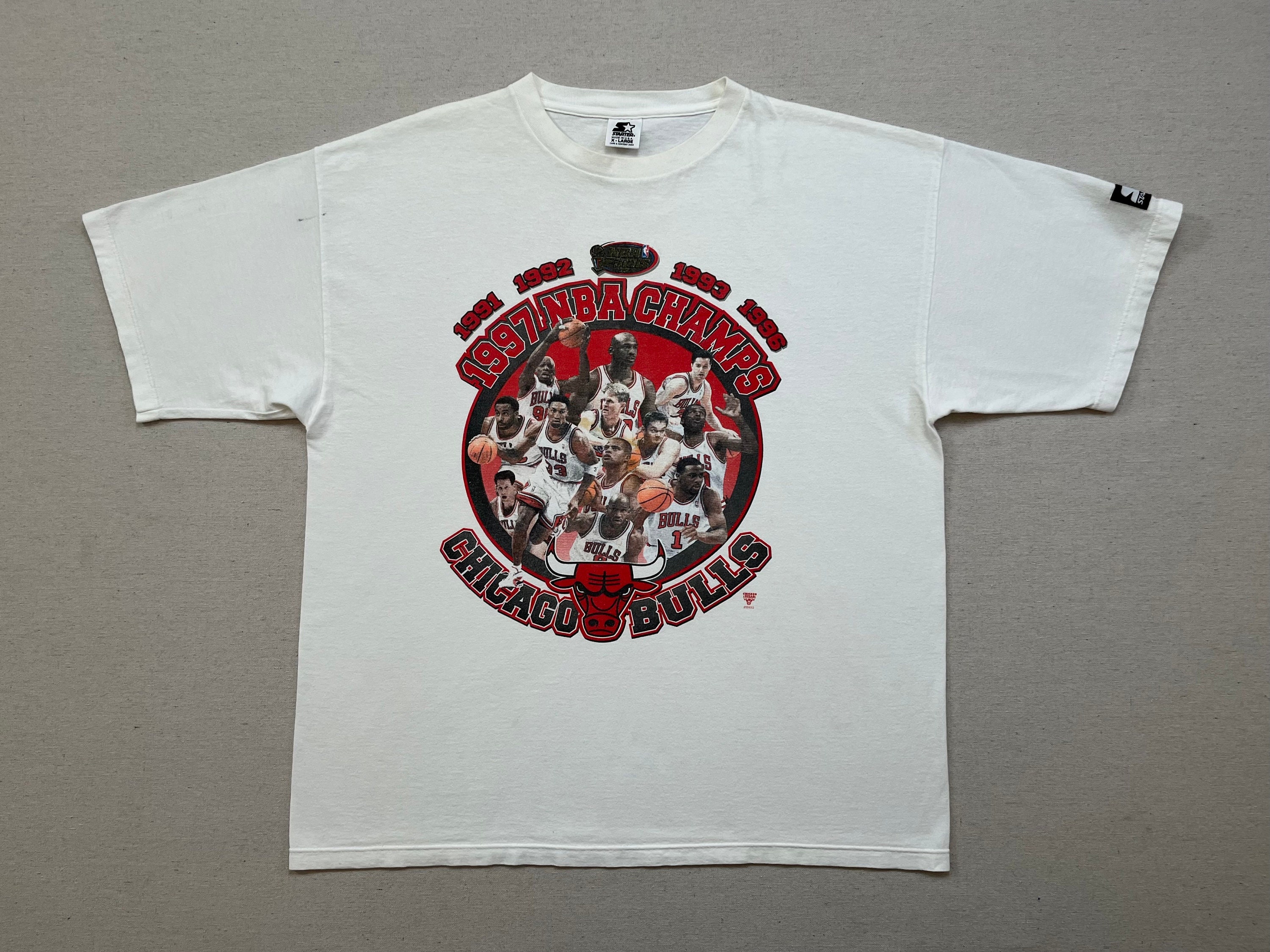  Mitchell & Ness Chicago Bulls NBA Finals 1992 T-Shirt Tee - Red  : Sports & Outdoors