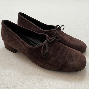 1990&#39;s, suede, low chunk heel, round toe, tie shoes in espresso by DKNY